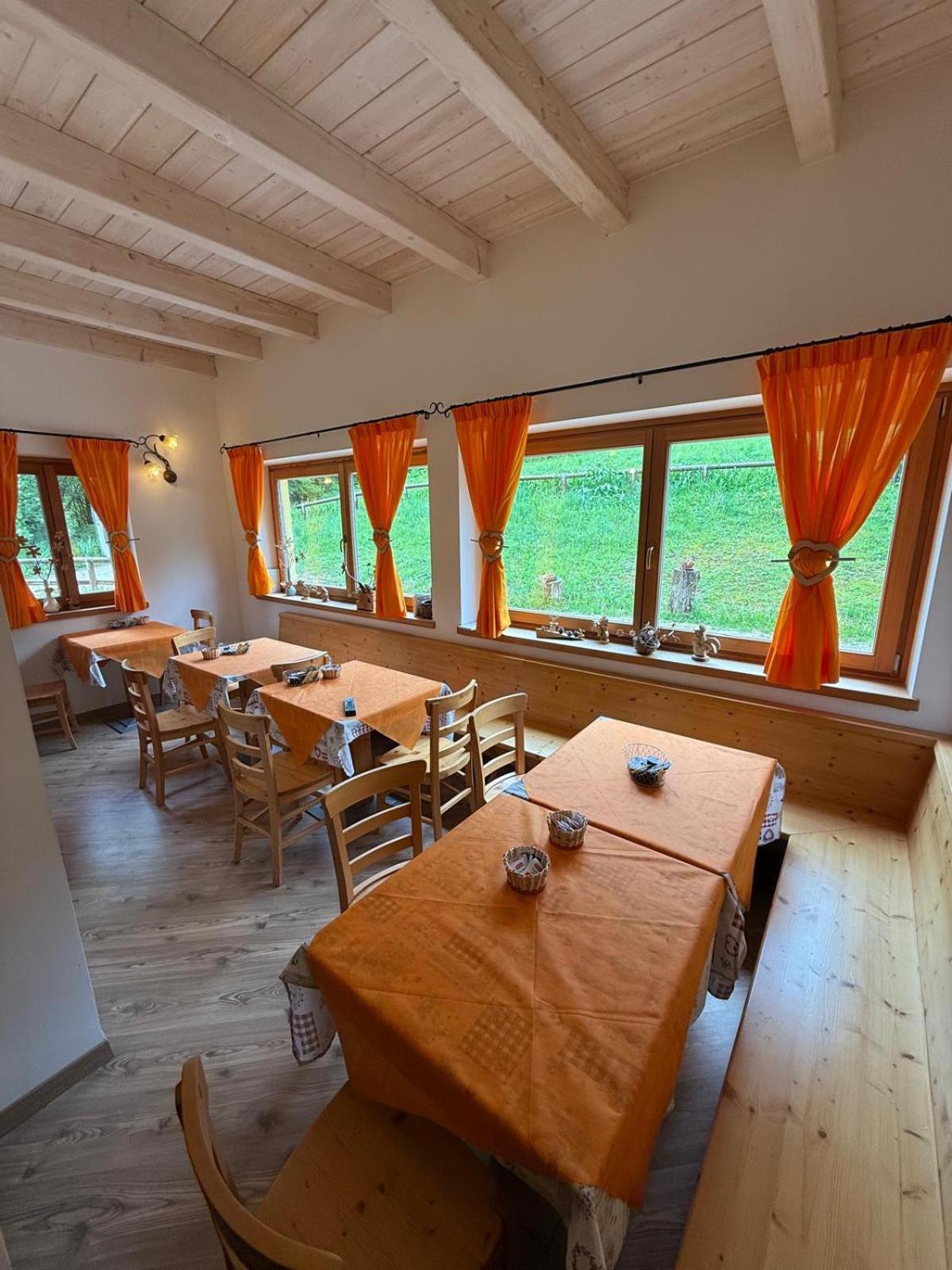 Отель Garni Sella Cipriani Borgo Valsugana Экстерьер фото