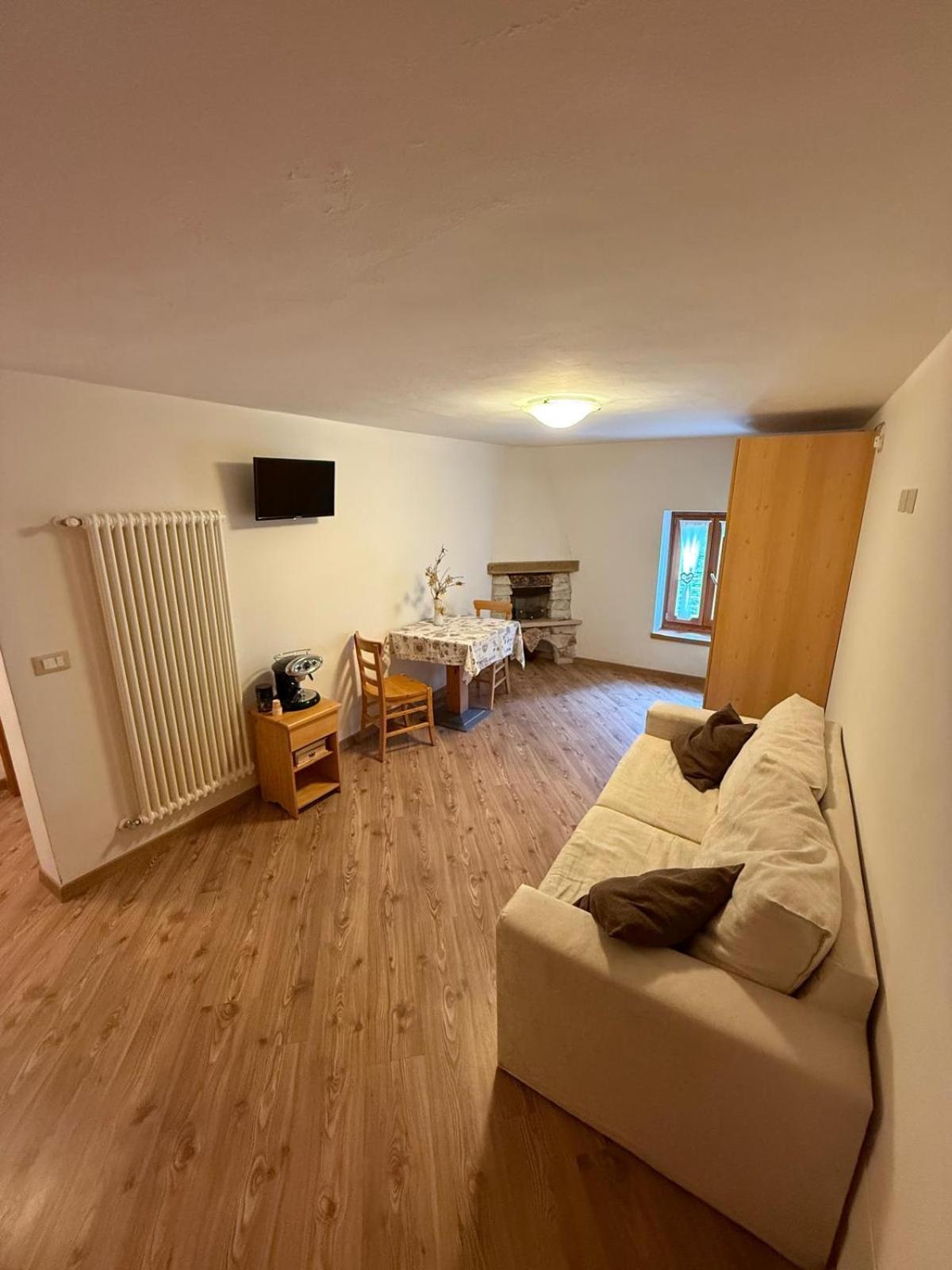 Отель Garni Sella Cipriani Borgo Valsugana Экстерьер фото