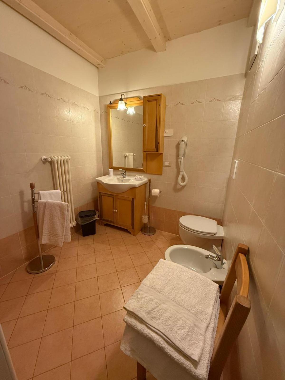 Отель Garni Sella Cipriani Borgo Valsugana Экстерьер фото