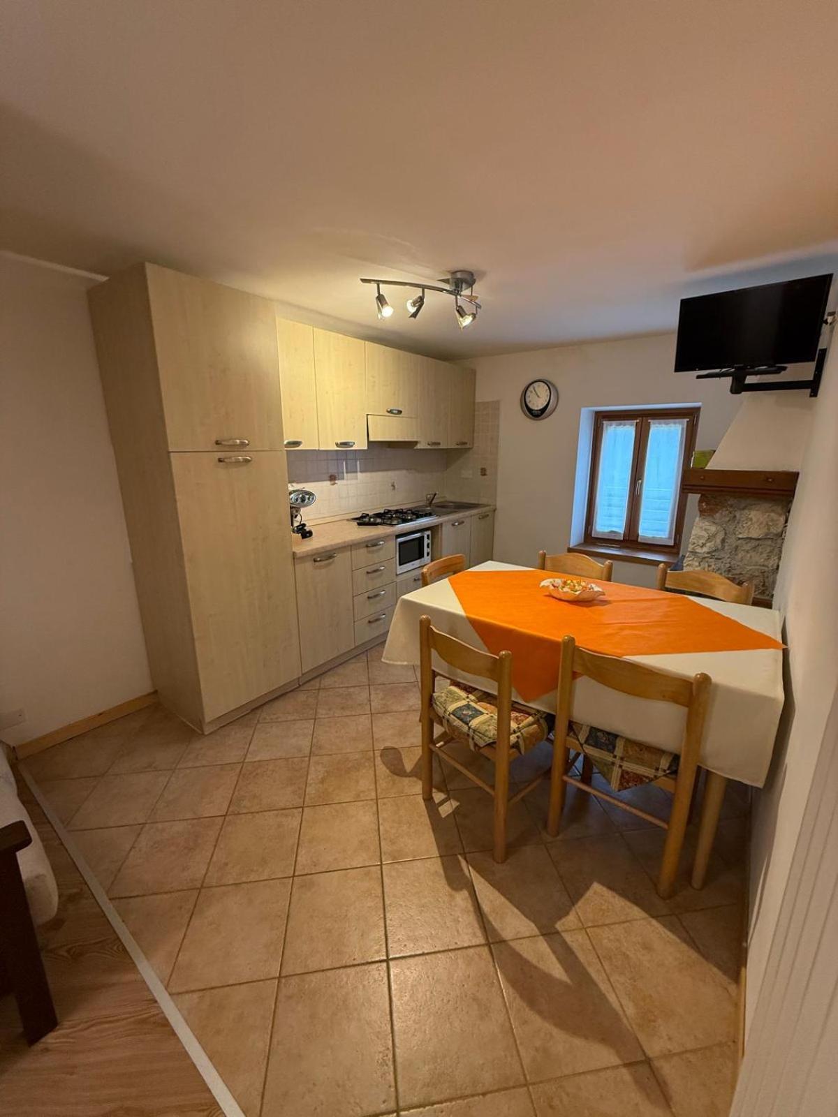Отель Garni Sella Cipriani Borgo Valsugana Экстерьер фото