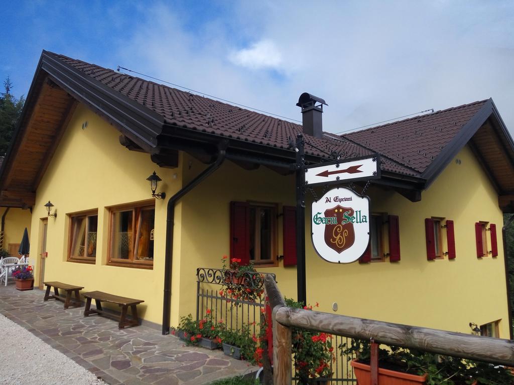 Отель Garni Sella Cipriani Borgo Valsugana Экстерьер фото